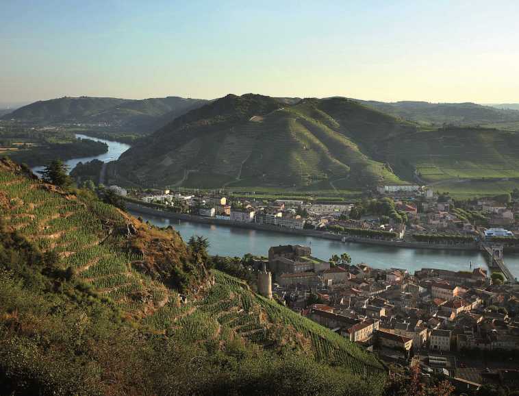 Spectaculaire coteau de l'Hermitage, vue de Saint-Joseph.jpg